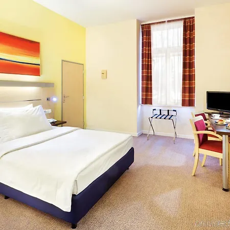 Hotel Exe Park 3*