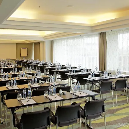 Fairmont Golden 5* Prag