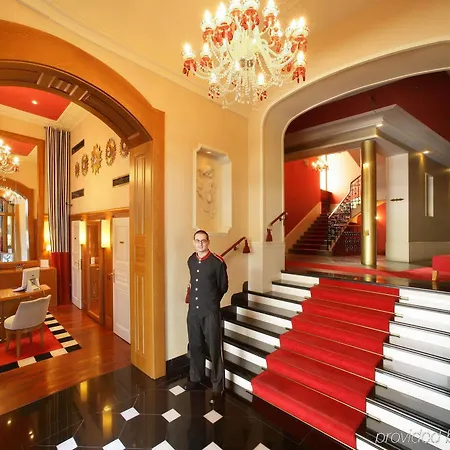 Szálloda Mamaison Riverside 5*