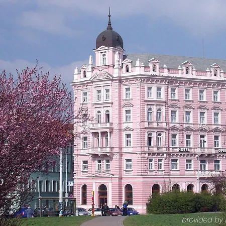 Hotel Opera Prague