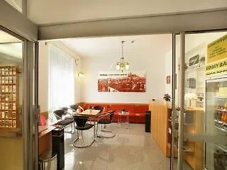 Golden Garni Hotel 3*