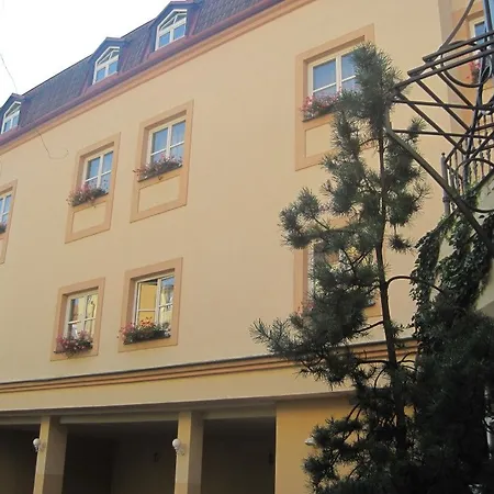 Hotel Abri