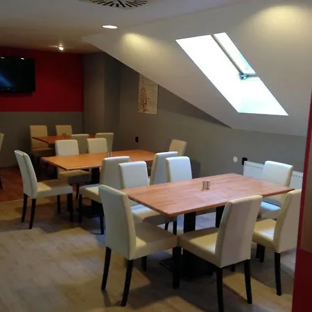 Nová Hospoda - Hotel&restaurant Hotel Praha