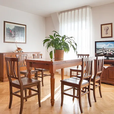 Hotel Suite Home Prague Lägenhetshotell Prag