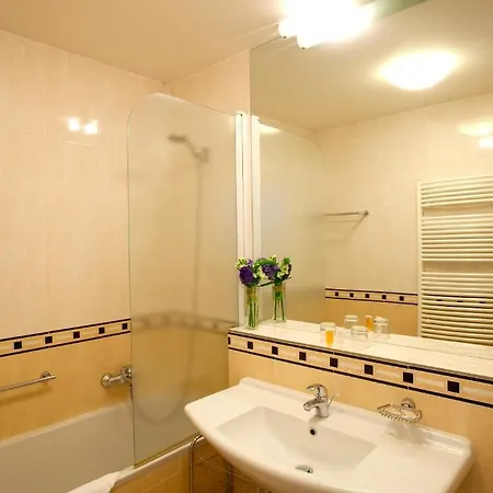 Anna Hotel