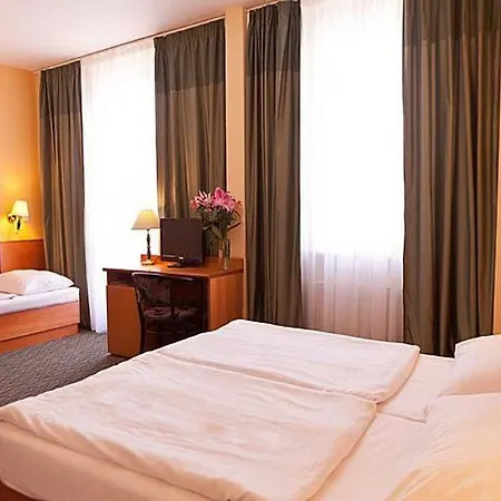 Central Hotel Prague 3* Prag