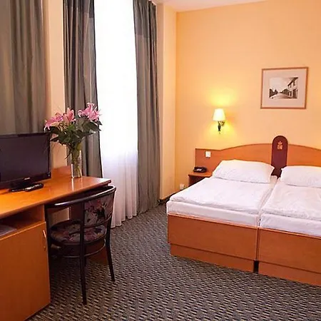 Central Hotel Prague Otel 3*