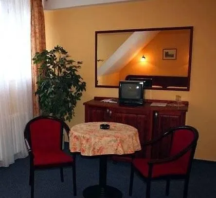 Hotel U Stare Pani - At The Old Lady Praha
