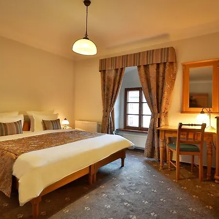 Questenberg 4* Praga