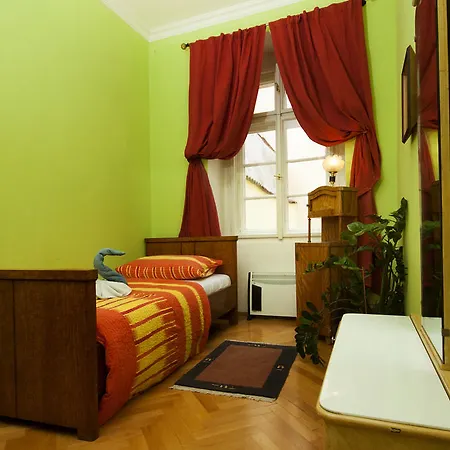 Siesta * Praga
