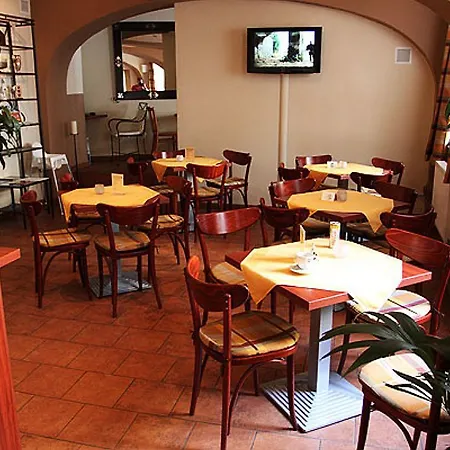 Susa 3* Praga