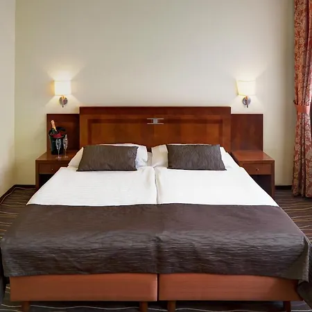 Luxury Family Bílá Labuť 4* Praha
