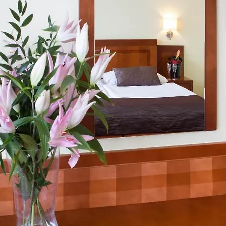 Hotel Luxury Family Bílá Labuť 4*