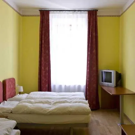 Hotel Italian Residence Apartments Hotel 3*