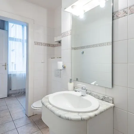 Apartment Center Near Old Town Square By Easybnb *