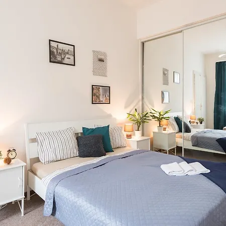 Apartment Center Near Old Town Square By Easybnb *