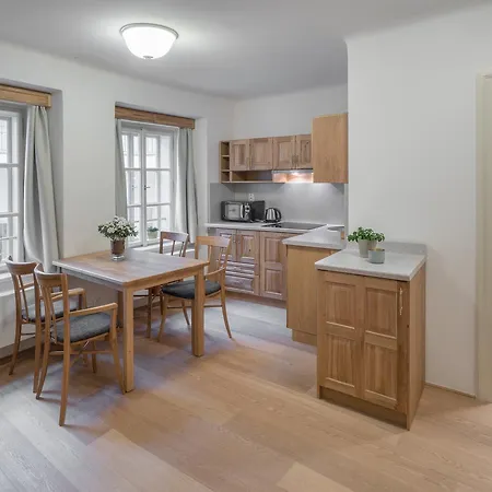 Blue Oak Aparthotel