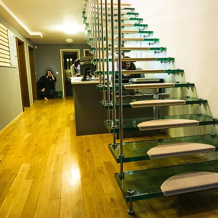 Hostel One Míru