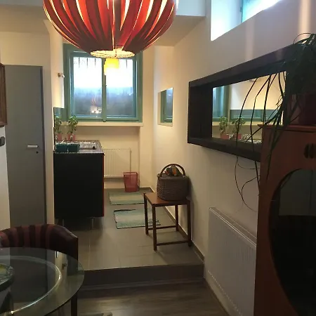 Apartment Andy Warhol Flat With Free Parking