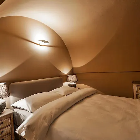 Historical Between Castle And Charles Bridge Apartment *
