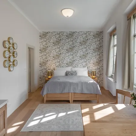 Blue Oak Aparthotel Praga