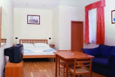 Rezidence Vitkova 3* Prague