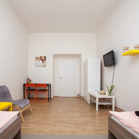 Hradcanska Apartment *