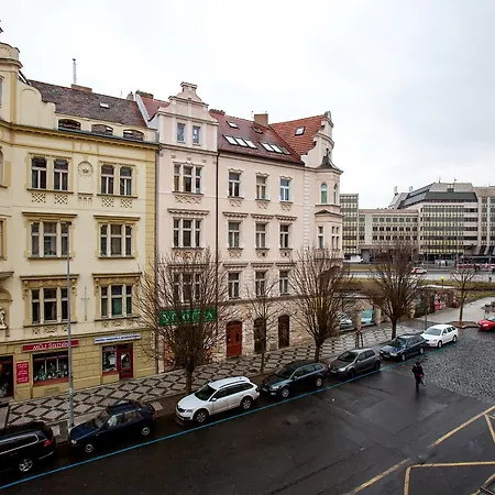 Hradcanska * Prague