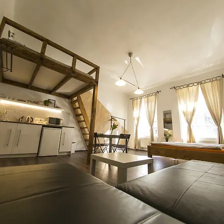 Freedom & Apartamento *