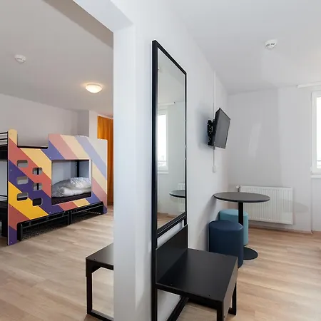 A&o Rhea Hostel *