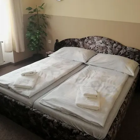 Wertheim 3* Praha
