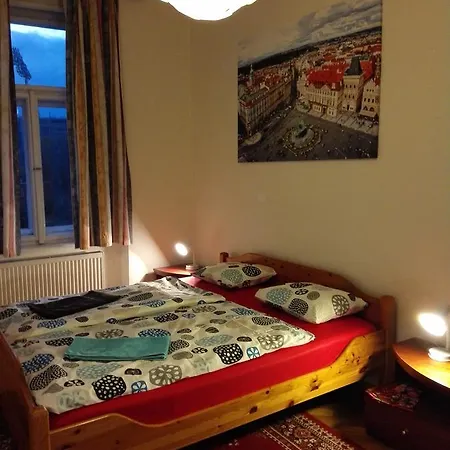 Bed & Breakfast Joystayone