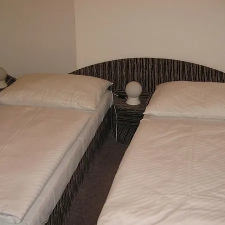 Lucie Guest house 3*