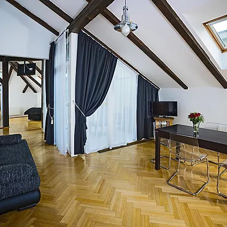 Deminka Palace 4* Praga