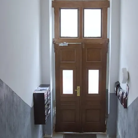 Apartment Modern Wenzigova 15