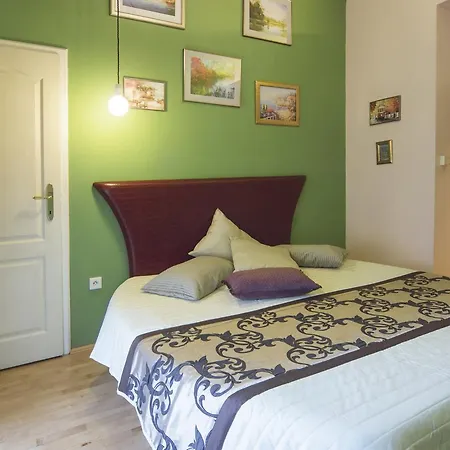Apartment Modern Wenzigova 15 Prague