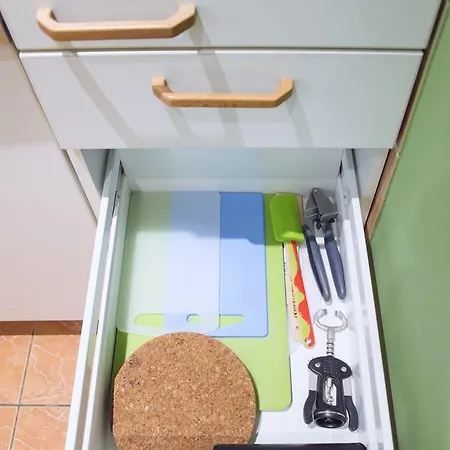 Modern Wenzigova 15 Apartment
