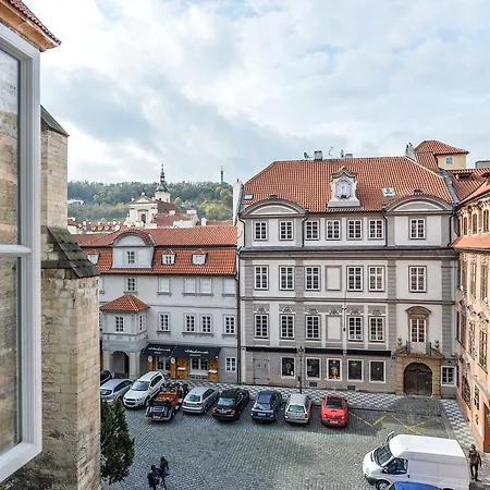 Lazenska N4 Aparthotel 4*