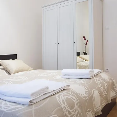 Apartment Modern Opatovicka *