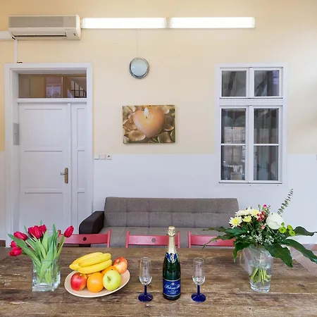 Apartment Spacious In The Heart Of *