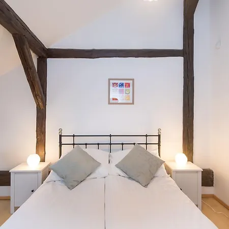 Spacious In The Heart Of Apartment *