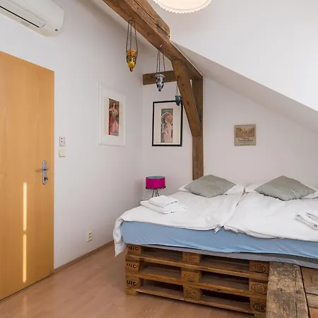 Spacious In The Heart Of Apartment Prague