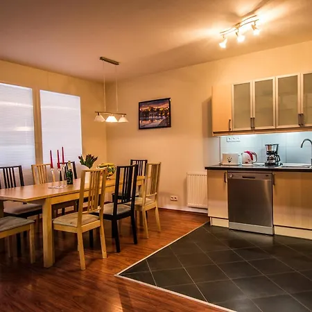 Holiday home Ruterra House With Garden *