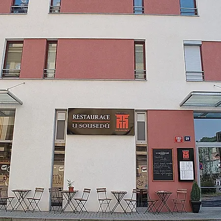 Bright Spacious Apartment Prague