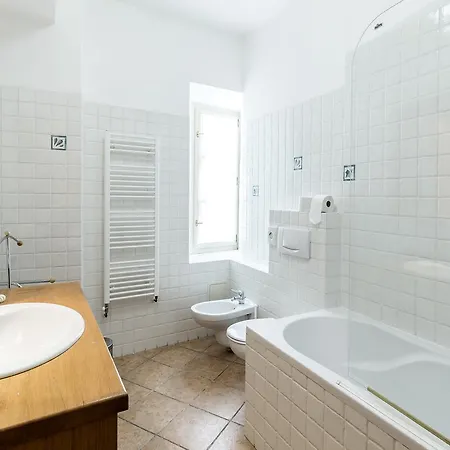 Fantom Hotel apartamentowy Praga