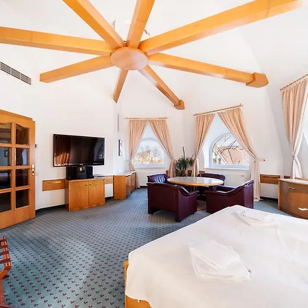 Hotel Voyta 4*
