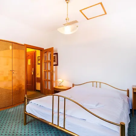 Hotel Voyta 4*