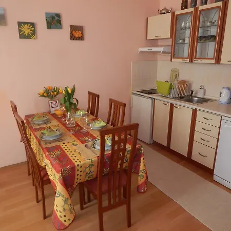 Apartment Miraculous