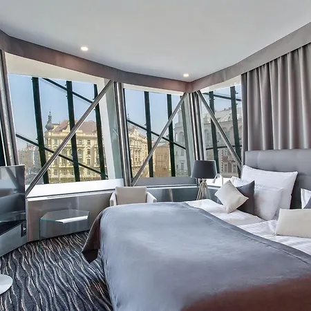 Dancing House - Tancici Dum 4*