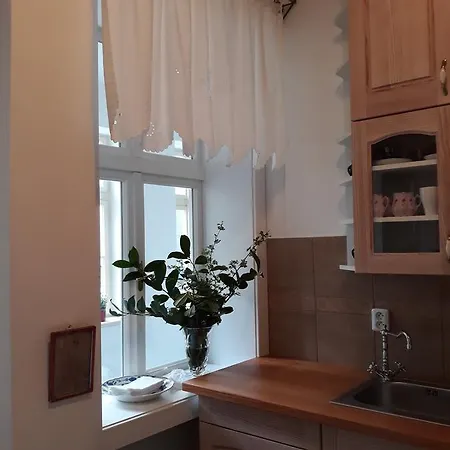 Old Town Apartment *